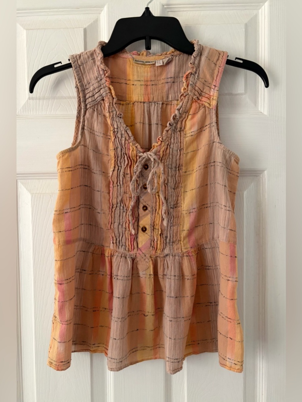 HOLDING HORSES Peach and Pink Ruffled Tie-Front Peplum Tank